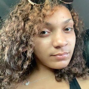 Meet your Posher, Shayla